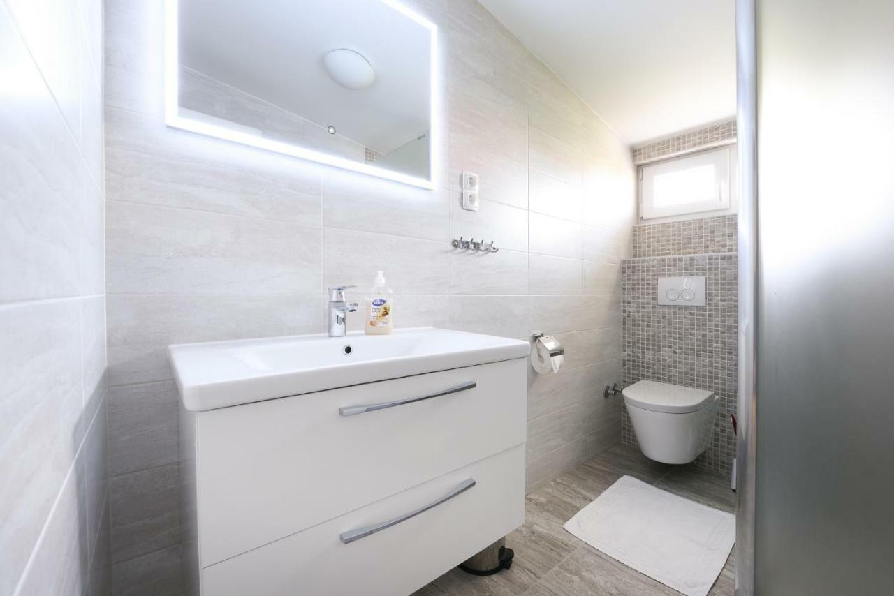 Apartmani Gojevic Vodice Exterior foto